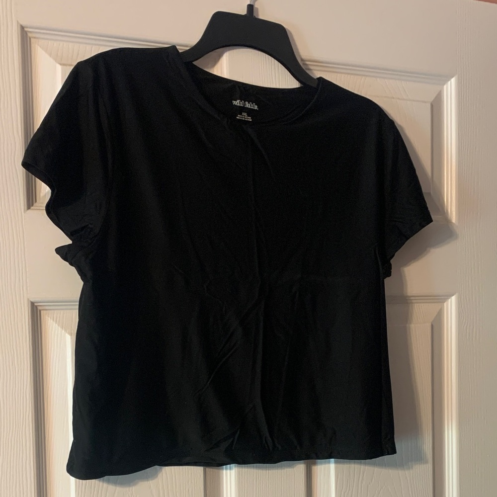 Wild fable perfect tee shirt
